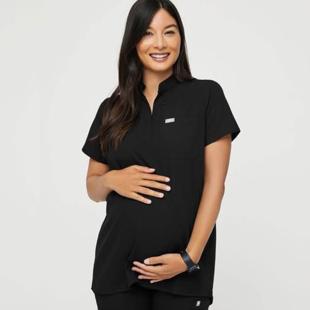 FIGS Kitale Maternity Scrub Top Black Size Medium